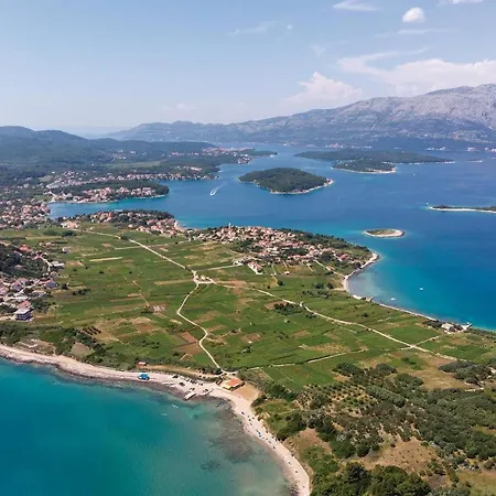 Beautiful In W/ Wifi And 3 Bedrooms * Lumbarda