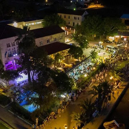 Beautiful In W/ Wifi And 3 Bedrooms Holiday home